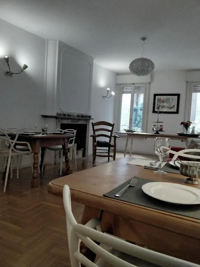 B&B Barberia Treviso 0*,